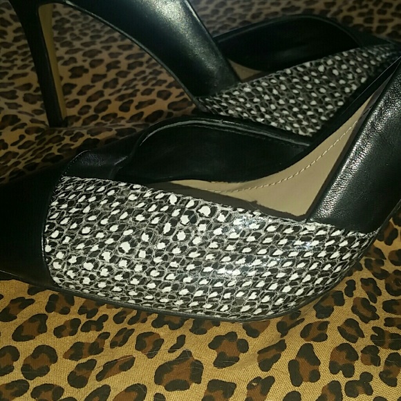 Shoes - Picture 4 of 4